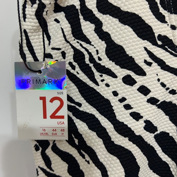 Swimsuit- New - Picture 4 of 5